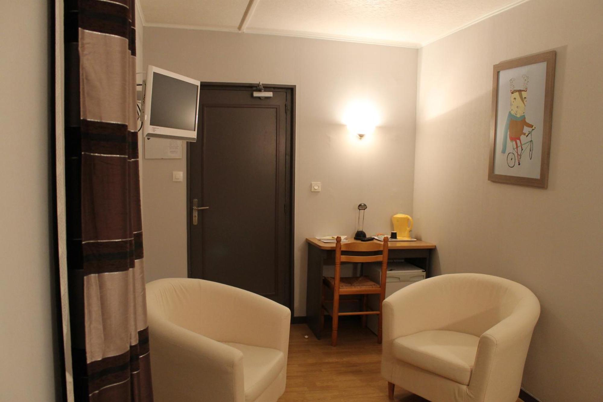 Hotel Les Alpes Allevard Oda fotoğraf